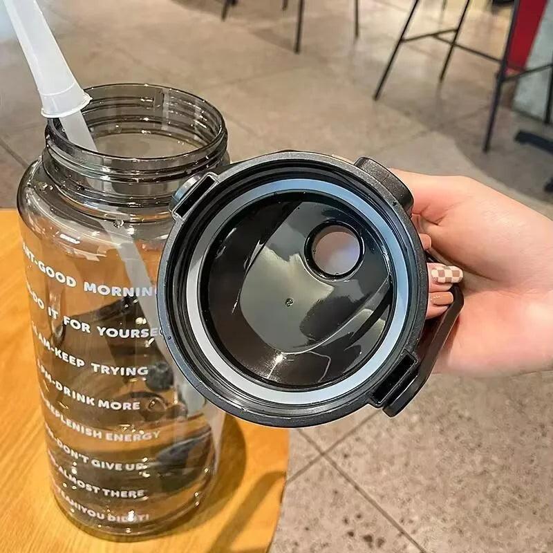 Large Capacity Plastic Straw Portable Sports Straw Water Bottle With Time Marker 2L Large Capacity Cup,Water Jug With Handle