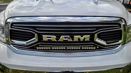 Ram 1500 DS Laramie 2018 – 2021 in Grille Integration Light Bar Kit